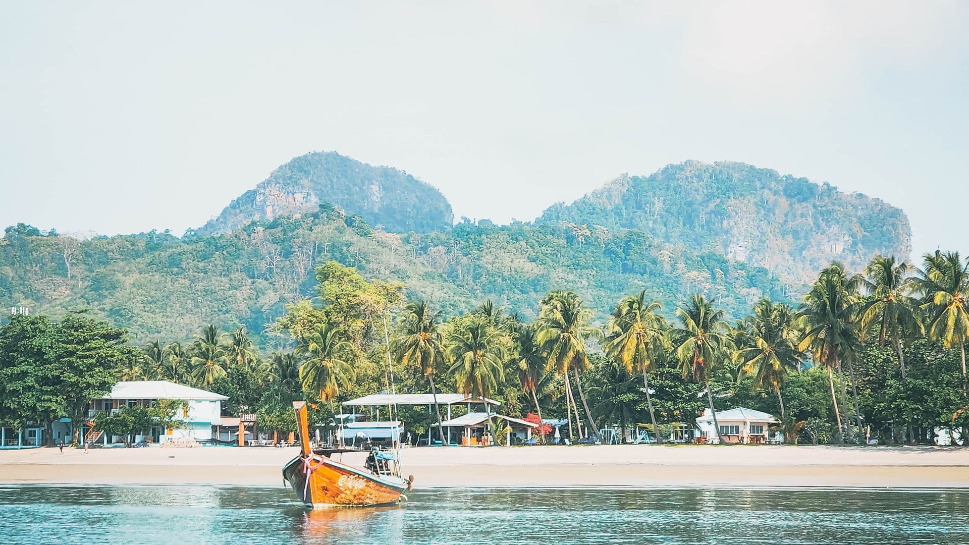 quiet beach in thailand koh lipe during low season