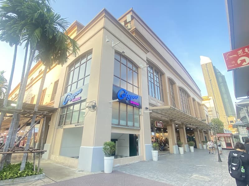 calypso cabaret show building at asiatique the riverfront