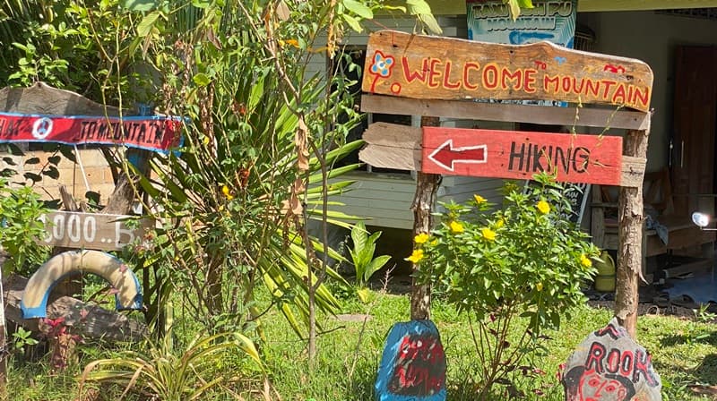 mountian hiking in koh pu entrance