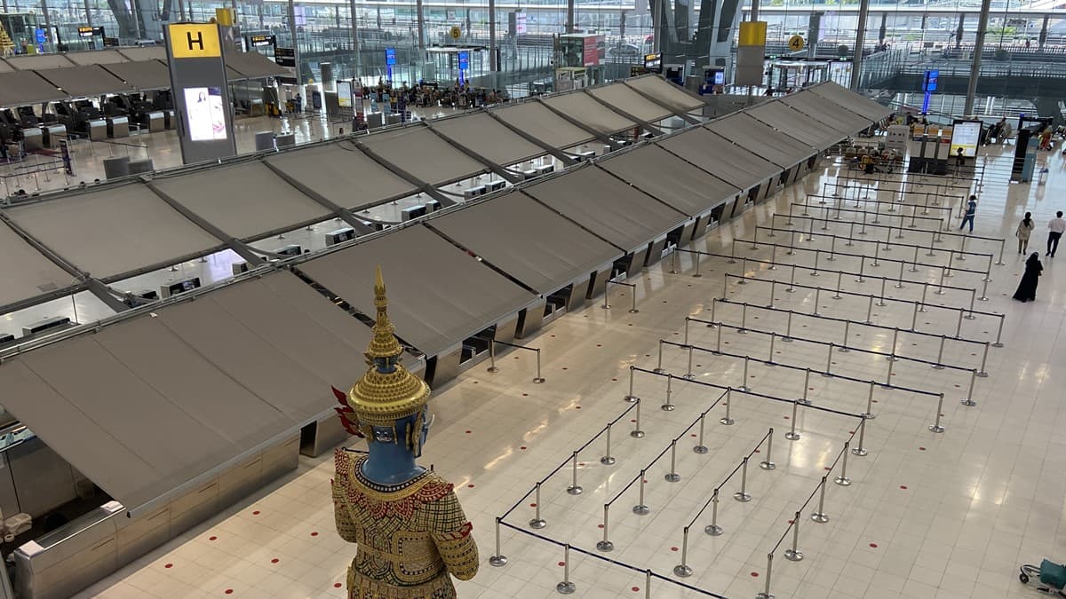 flying coronavirus airport plane traveling thaialnd after covid