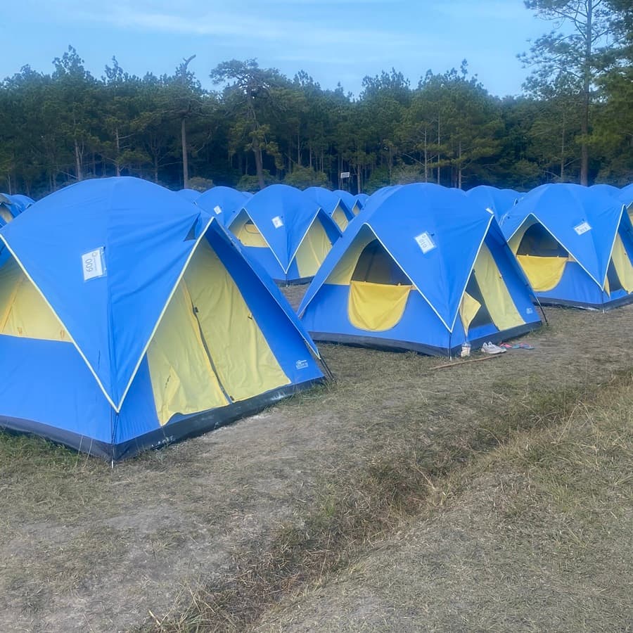 camping in thailand Phu Kradueng tents
