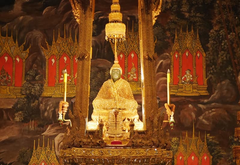 the Emerald Buddha at Bangkok Temple