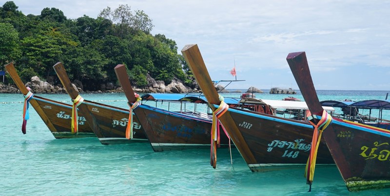 getting to koh adang