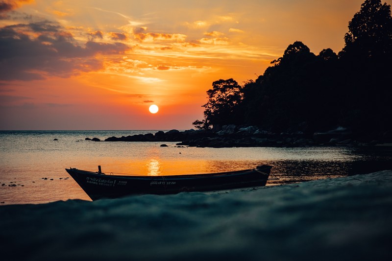 koh adang sunset