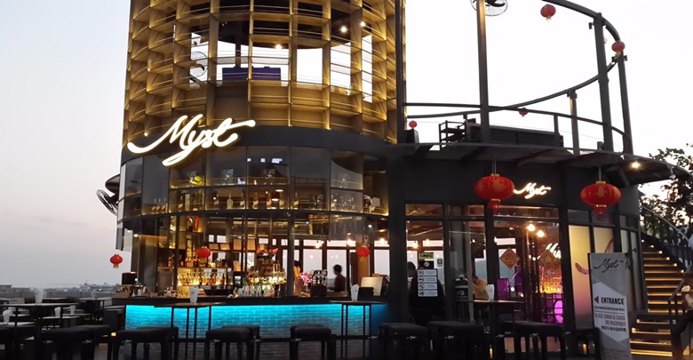 myst sunset bar in maya mall chiang mai