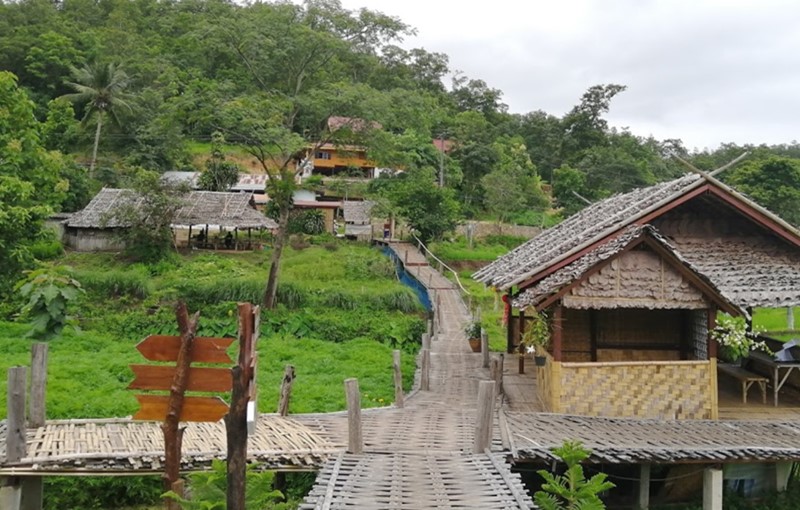 pai bamboo bridge things to do in pai thailand 1