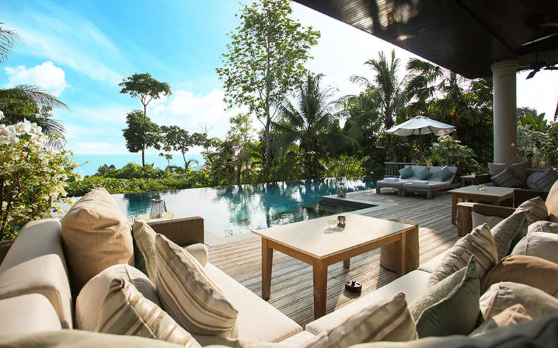 does phuket or bangkok have the best accomodation