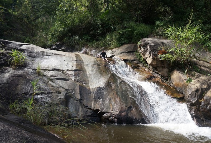 things to do in pai waterfall waterfalls pai thailand