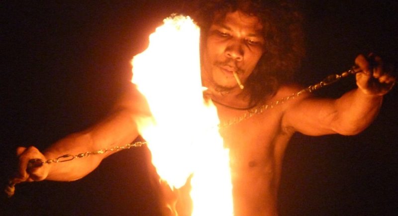 things to do in phi phi island fireshow