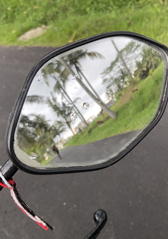 learn to ride a automatic motorcycle in thailand