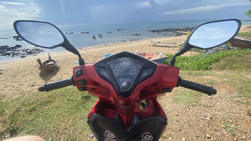 rent a scooter on koh jum