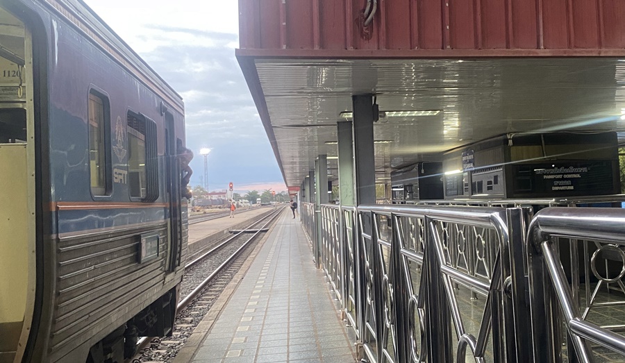 train at Nong Khai station on the way to Bangkok