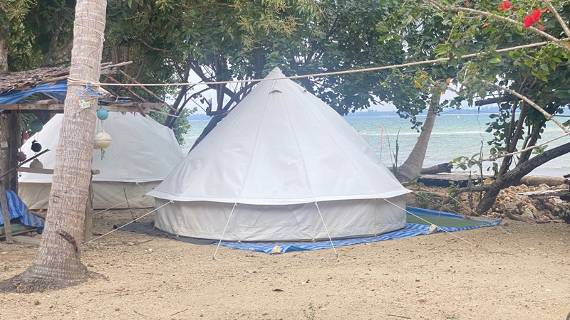 Camping on Koh Libong