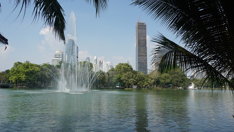 fountian in lumpini park