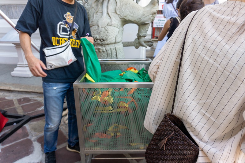 what shoes to wear at a Thai Temple