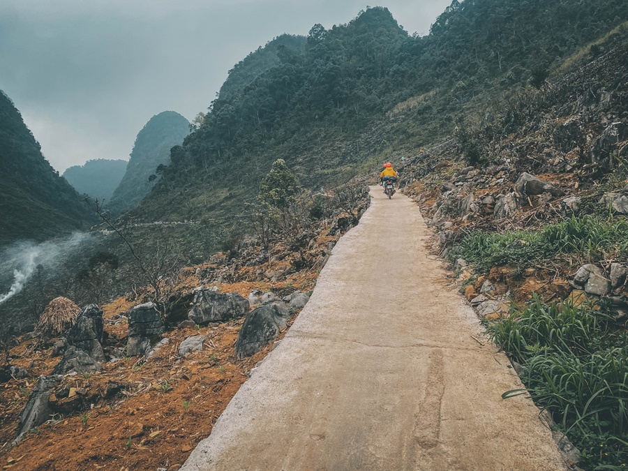 a mountain sky walk sky path on the ha giang loop tour