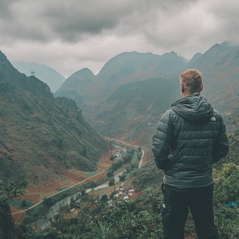 backpack bob travel blog main profile photo taken in ha giang