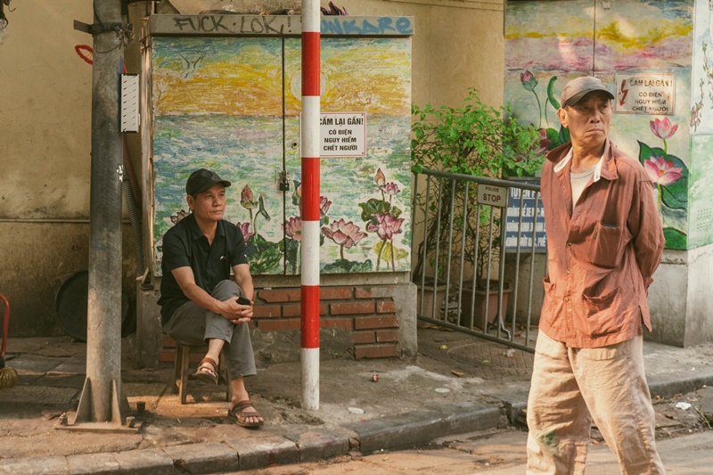 lazy local life in hanoi sitting on tiny chairs