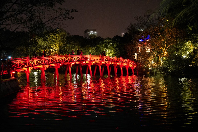visiting the red bridge on hanoi lake