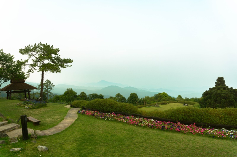 first stop at Huai Nam Dam national park in mae hong son