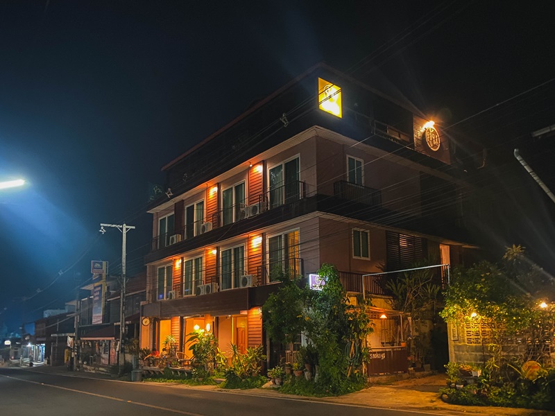 hotel in khun yuam village on mae hong son loop
