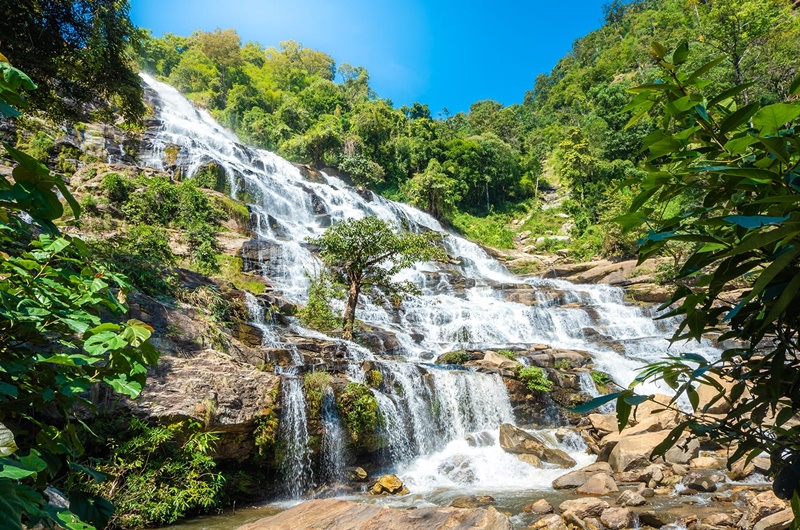 mae ya waterfall doi inthanon national park