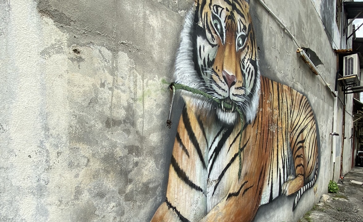 tiger street art painting in malaysia georgetown