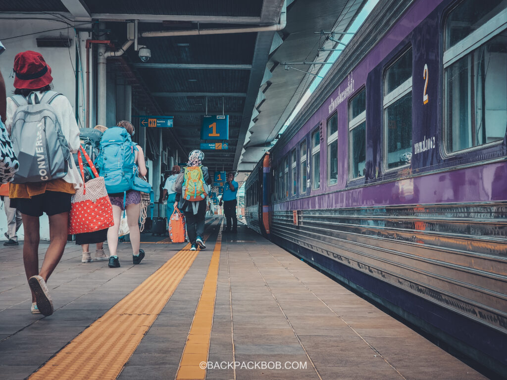 Sleeper Train Overnight from Thailand arrives in Malaysia.