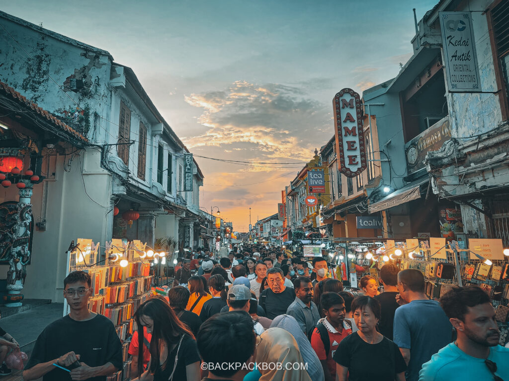 Jonker Street Weekend Market Opens on a Sunday Night Crowds of people walk along the street at Jonker Market Jonkers Street Market | Jonkers Street Weekend Market | Jonkers Street Night Market | Jonkers Street Market in Melaka