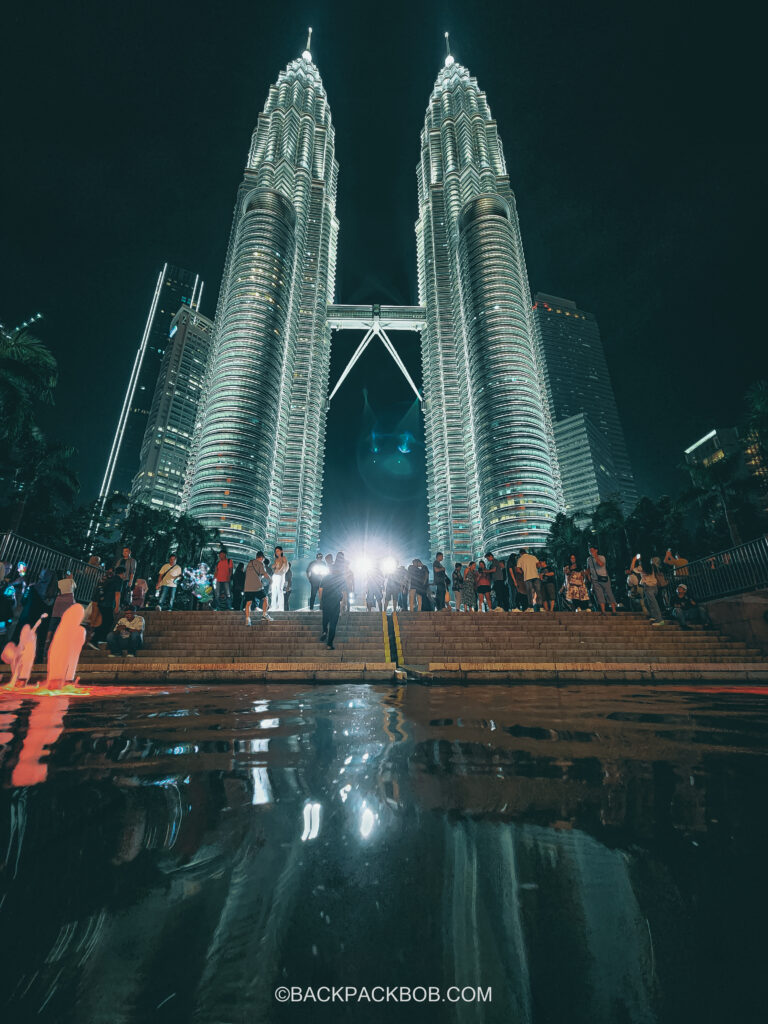 Night time photo of the Malaysian Twin Towers