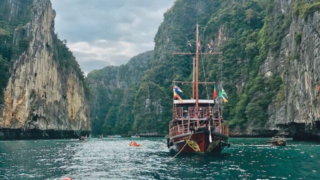 phi phi island pirate boat tour to do in phi phi